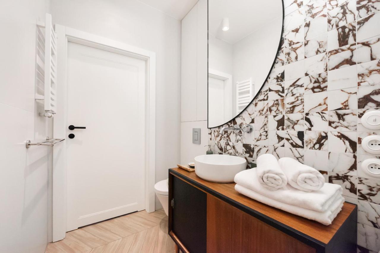 Postepu Comfort Apartment Варшава Екстер'єр фото