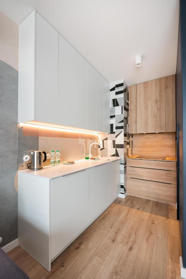 Postepu Comfort Apartment Варшава Екстер'єр фото